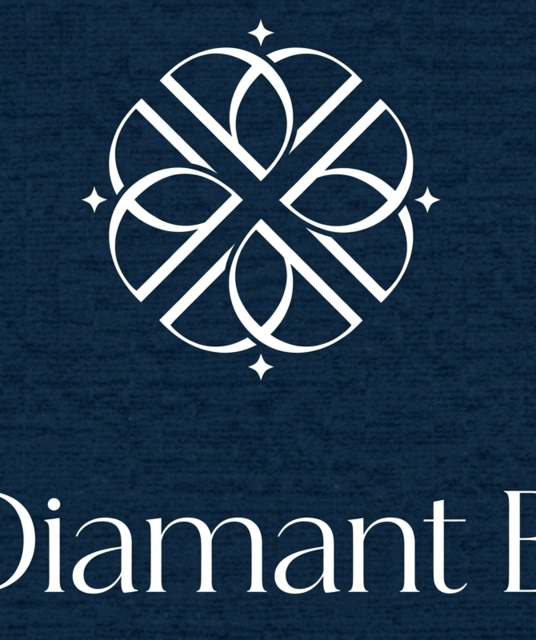 avatar D’. Diamant Bleu Long Biên Biên